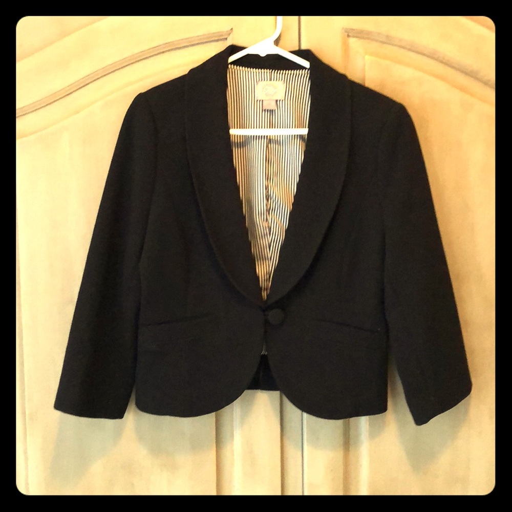 Forever 21 Crop Black Blazer- Size L